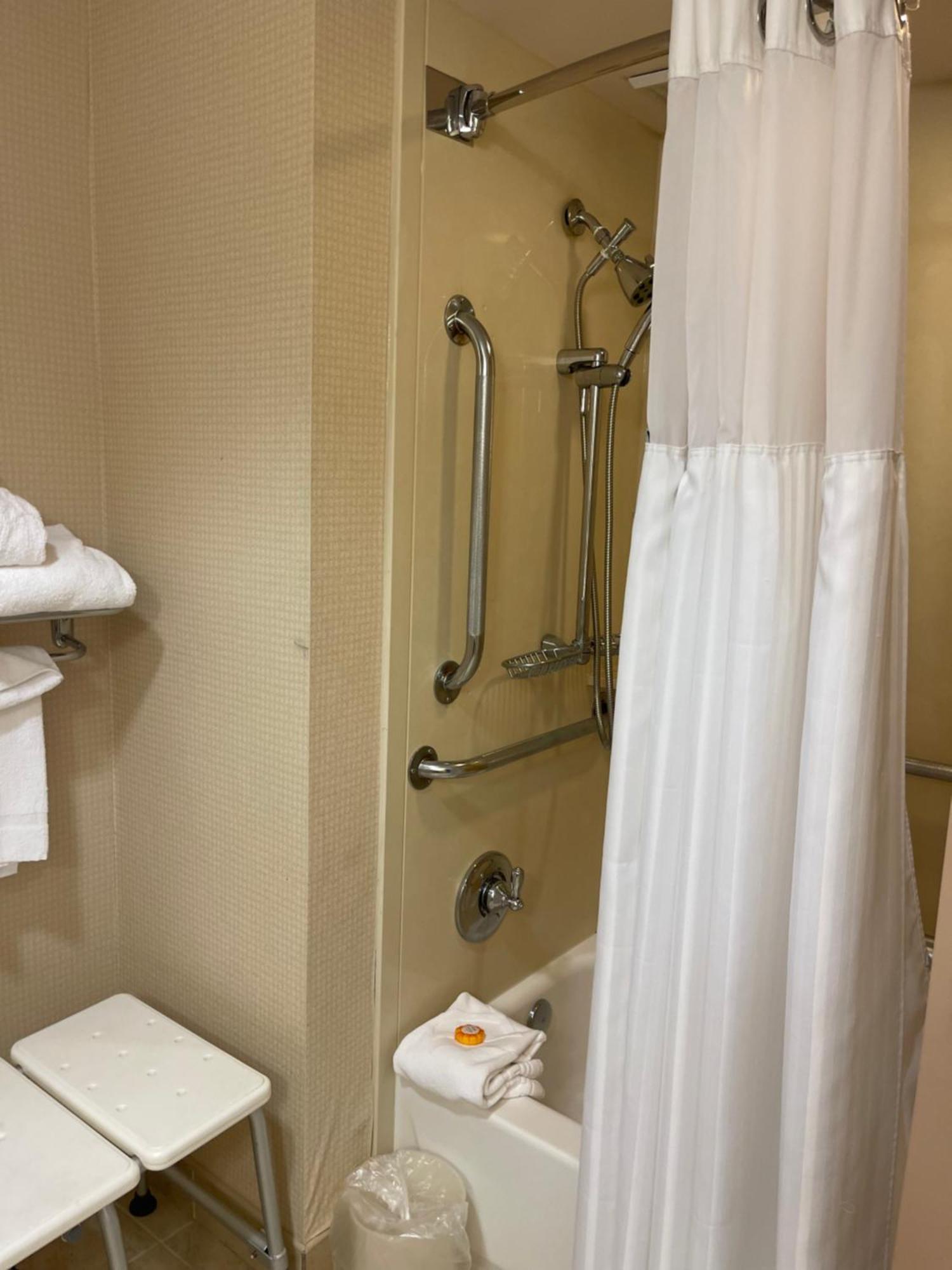 Quality Hotel Essington Bagian luar foto